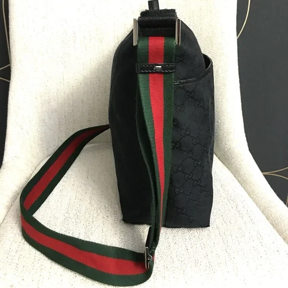Authentic Gucci unisex messenger bag black monogram canvas - Picture 4 of 16